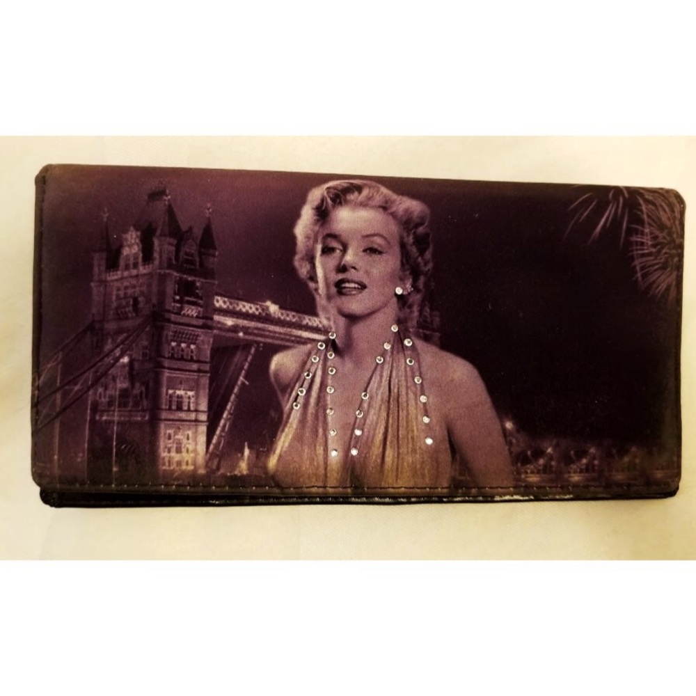 💎👸🏼Limited edition wallet with Marilyn Monroe